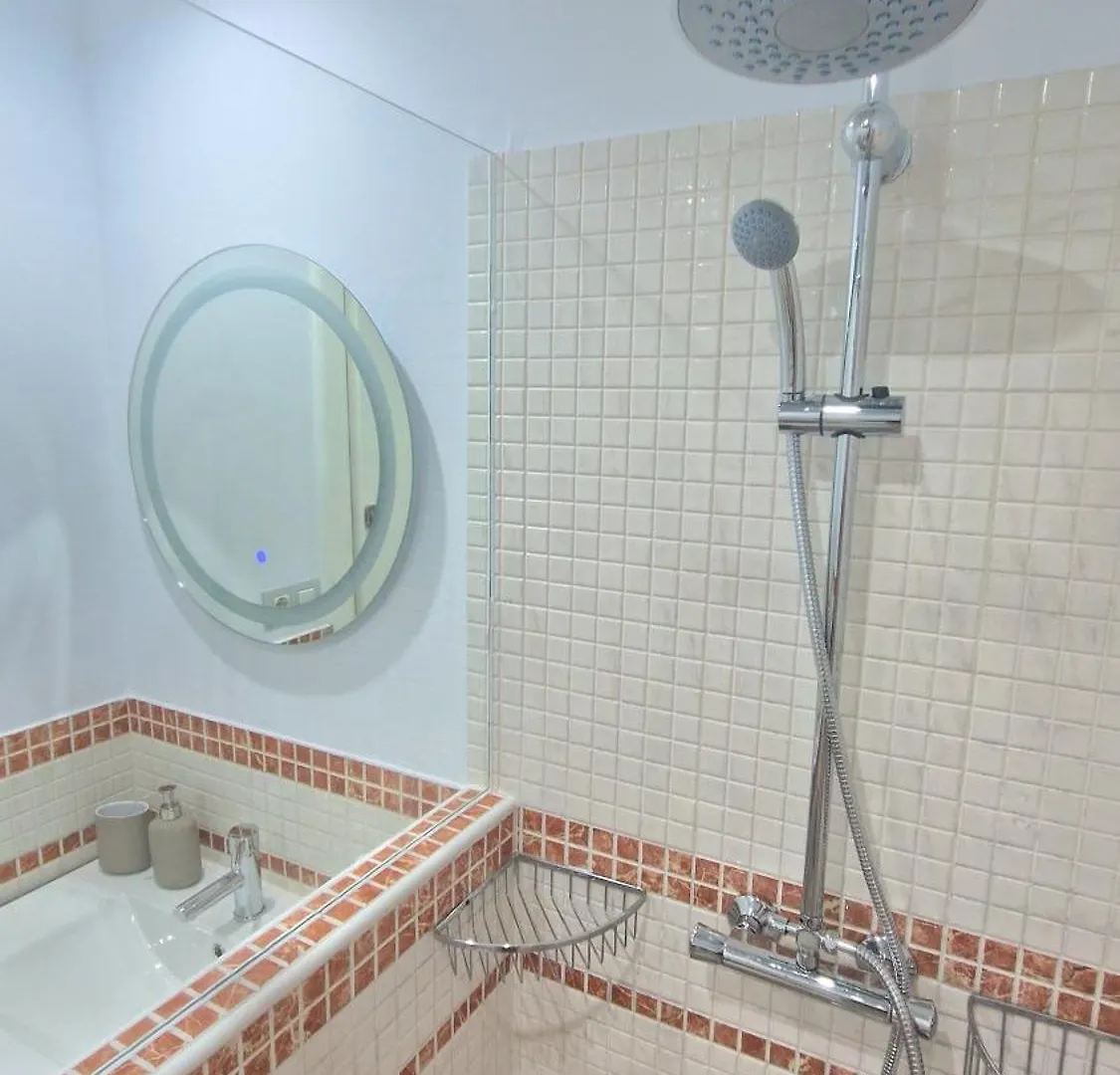 Sofia Luxury Apartment Sevilla 0*,  Spanyolország